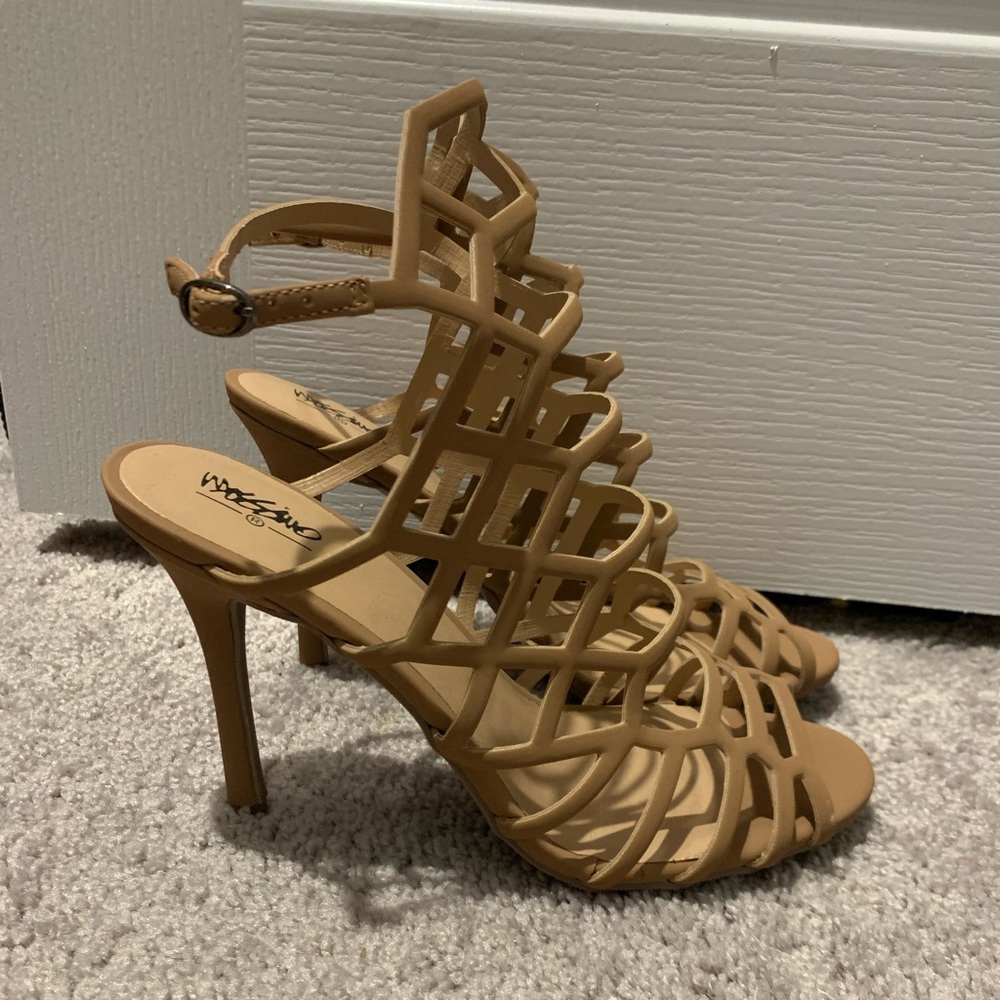 Mossimo strappy heels size 10